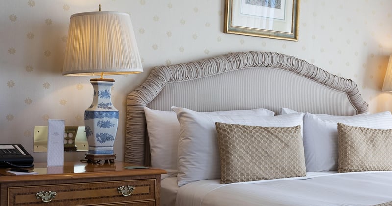 Lampe de chevet BHV : le guide pour choisir la bonne et bien l'installer