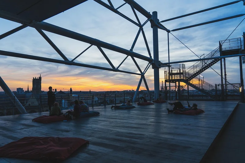 Le sol et les surfaces : la base solide