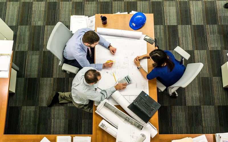 Comment utiliser l'huile de lin sur un plan de travail stratifié en 2026 ?