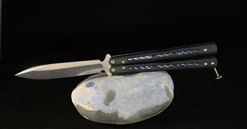 La fabrication d’un couteau de poche : un cas particulier